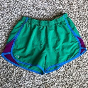 Under armor shorts sz medium